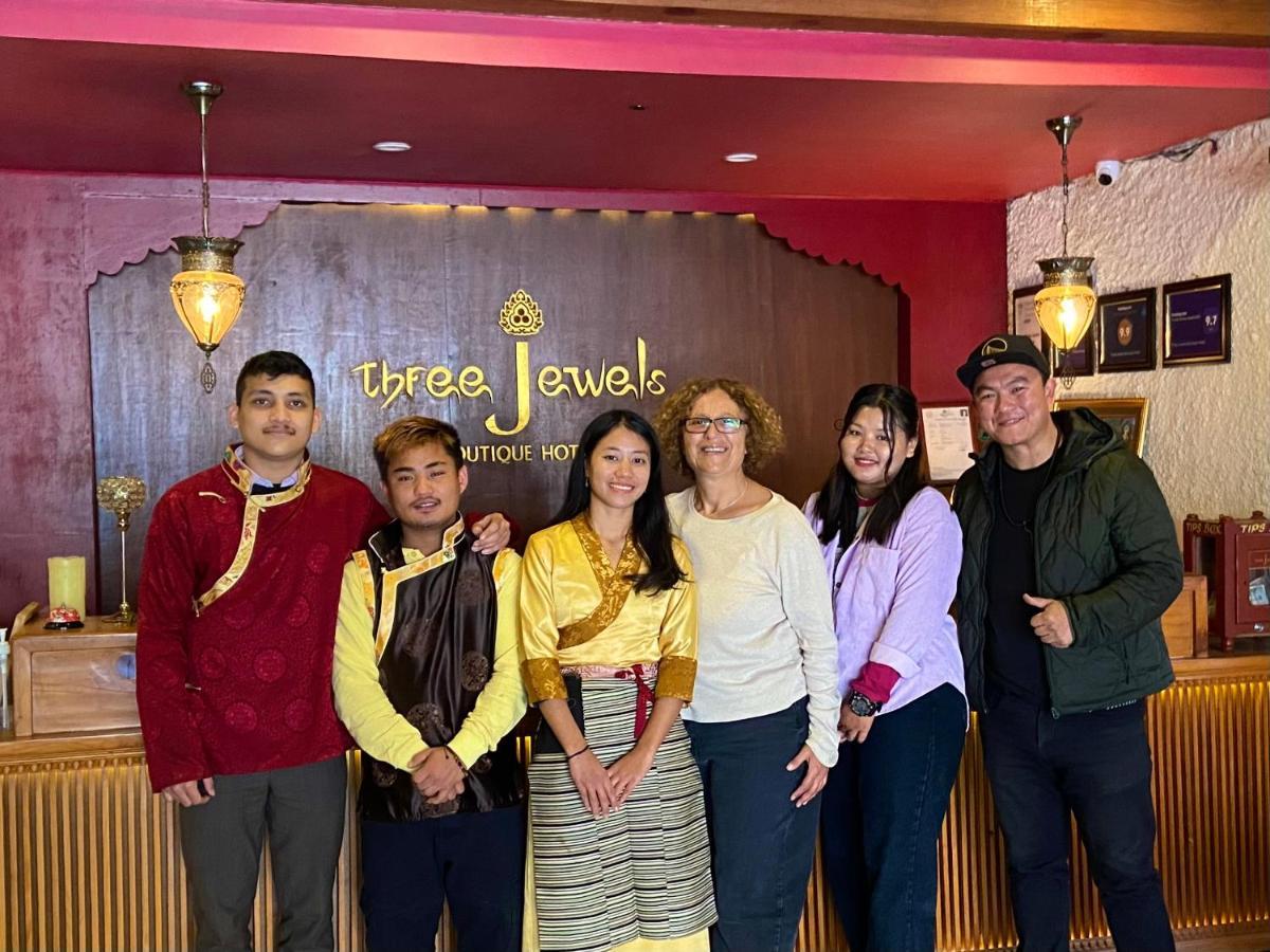 Three Jewels Boutique Hotel Pokhara Ngoại thất bức ảnh