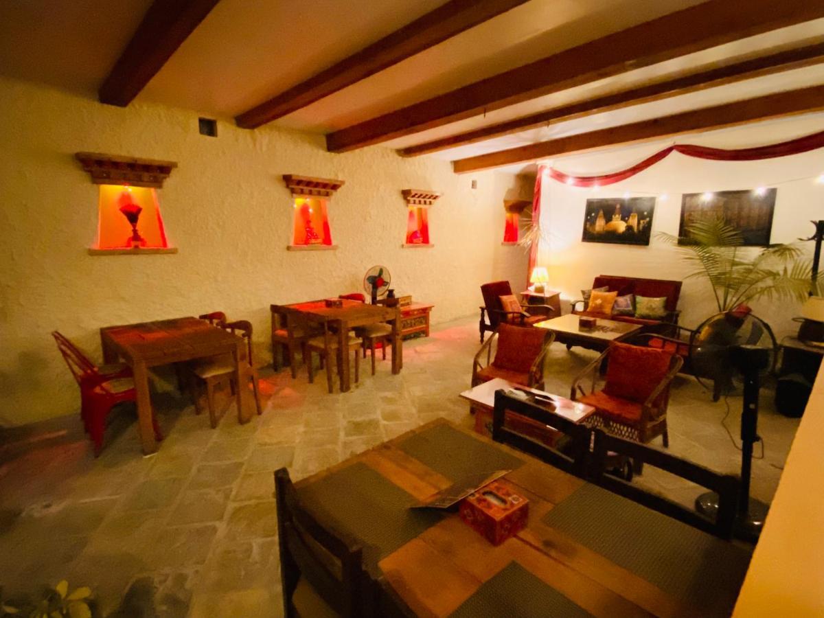 Three Jewels Boutique Hotel Pokhara Ngoại thất bức ảnh