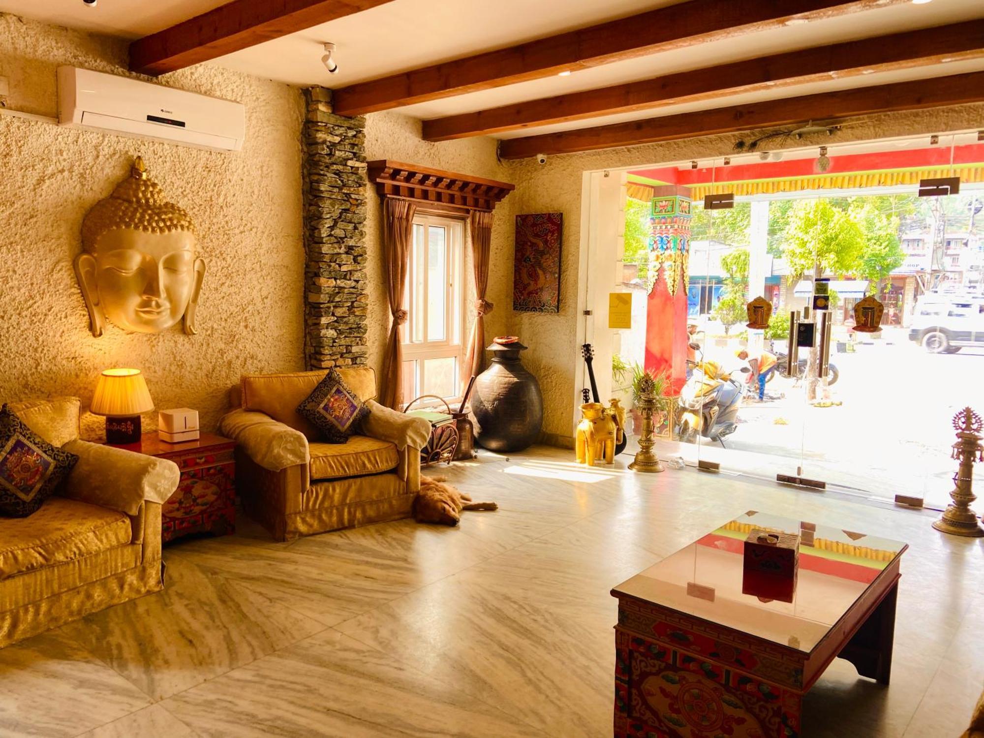 Three Jewels Boutique Hotel Pokhara Ngoại thất bức ảnh