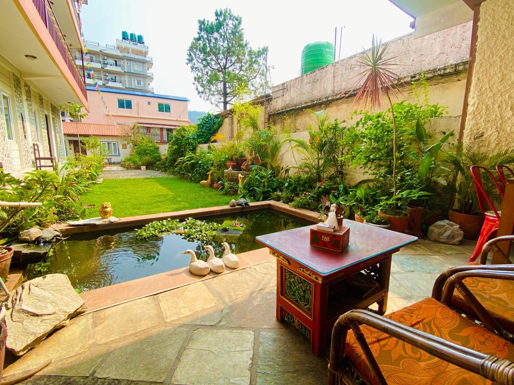 Three Jewels Boutique Hotel Pokhara Ngoại thất bức ảnh