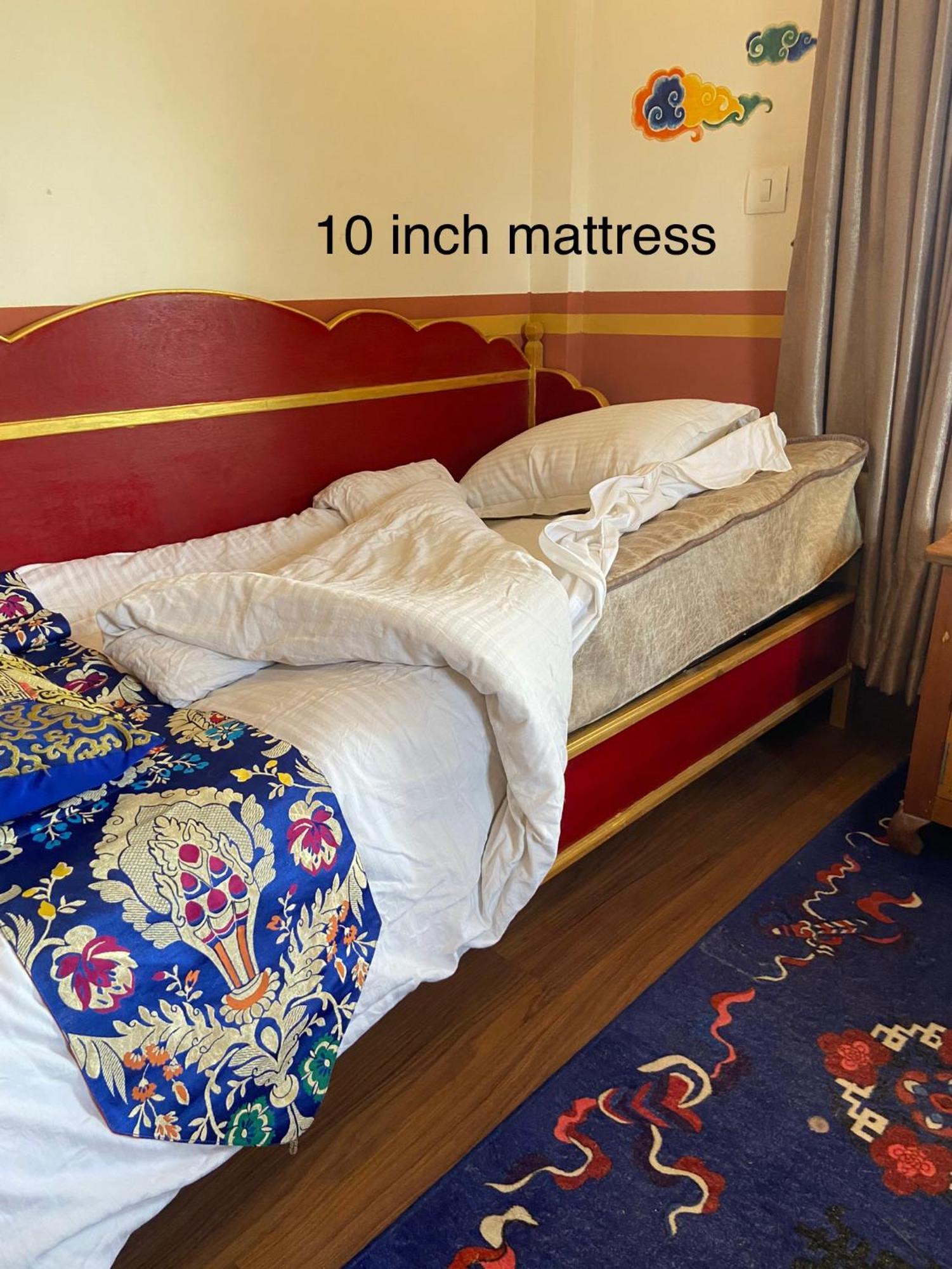 Three Jewels Boutique Hotel Pokhara Ngoại thất bức ảnh