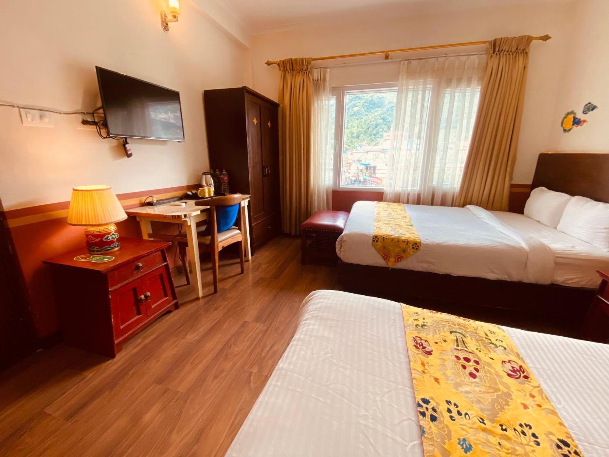 Three Jewels Boutique Hotel Pokhara Ngoại thất bức ảnh