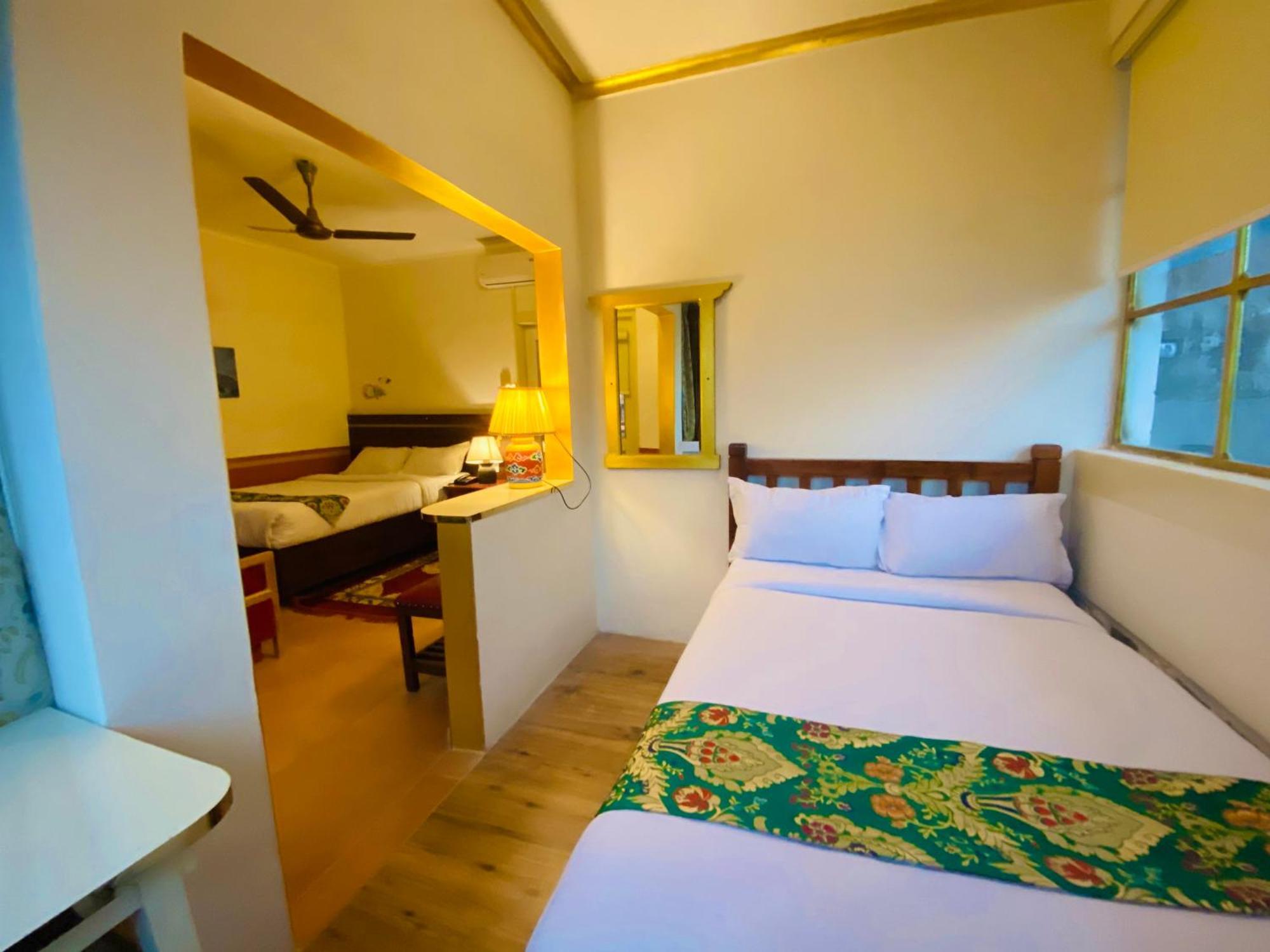 Three Jewels Boutique Hotel Pokhara Ngoại thất bức ảnh