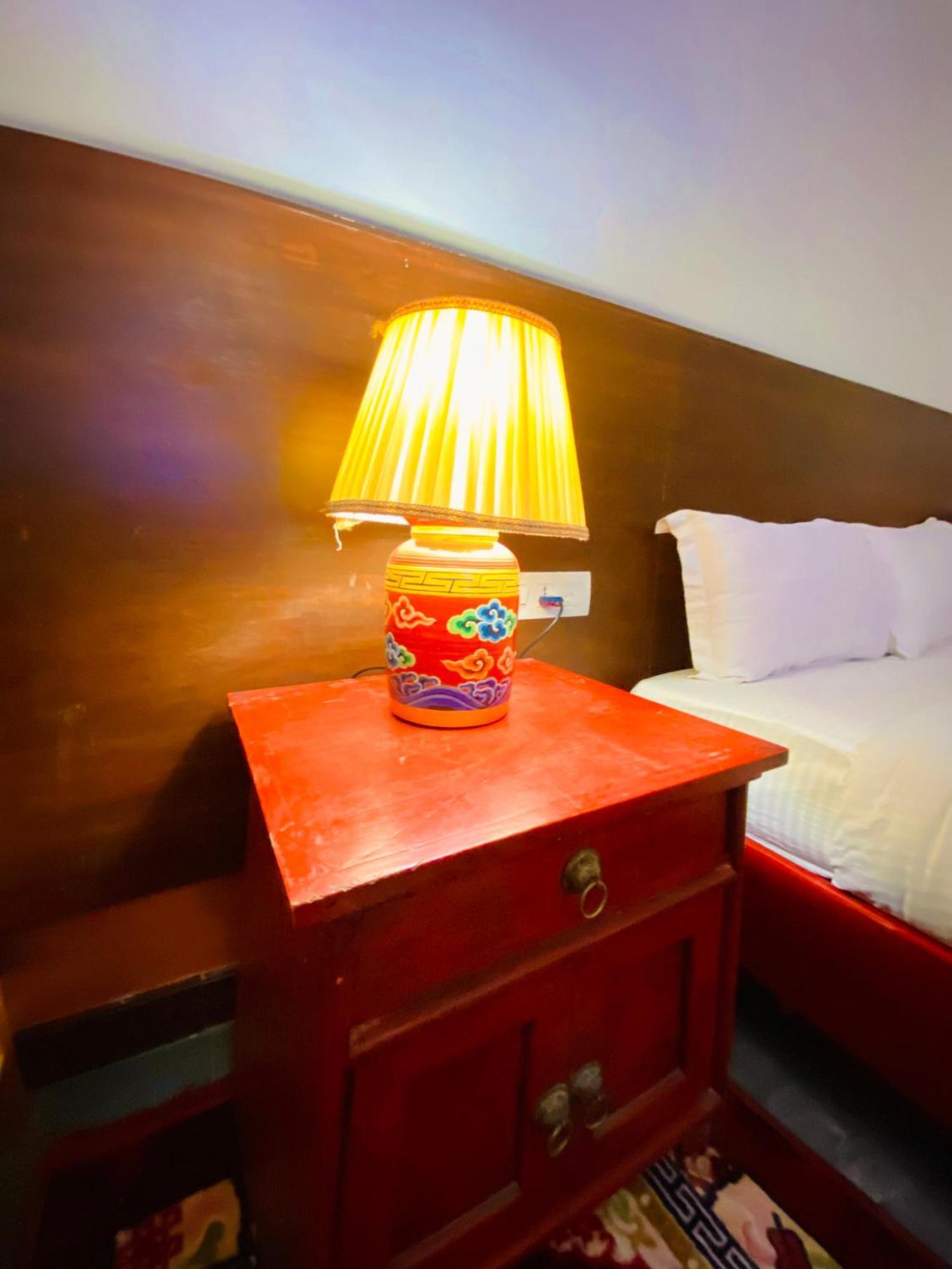 Three Jewels Boutique Hotel Pokhara Ngoại thất bức ảnh