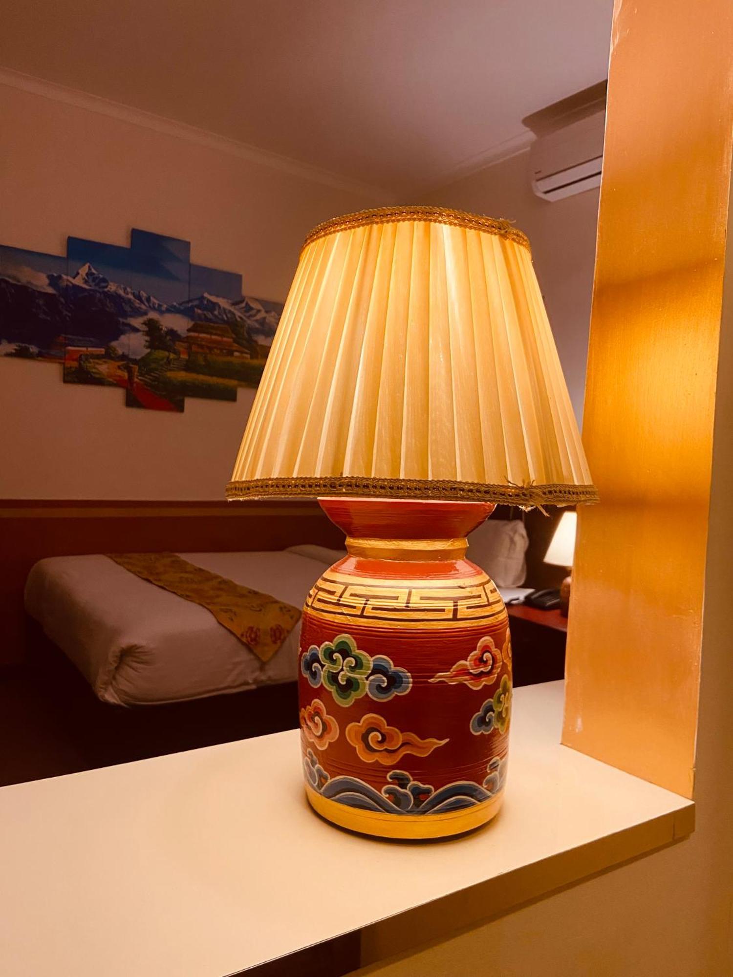 Three Jewels Boutique Hotel Pokhara Ngoại thất bức ảnh