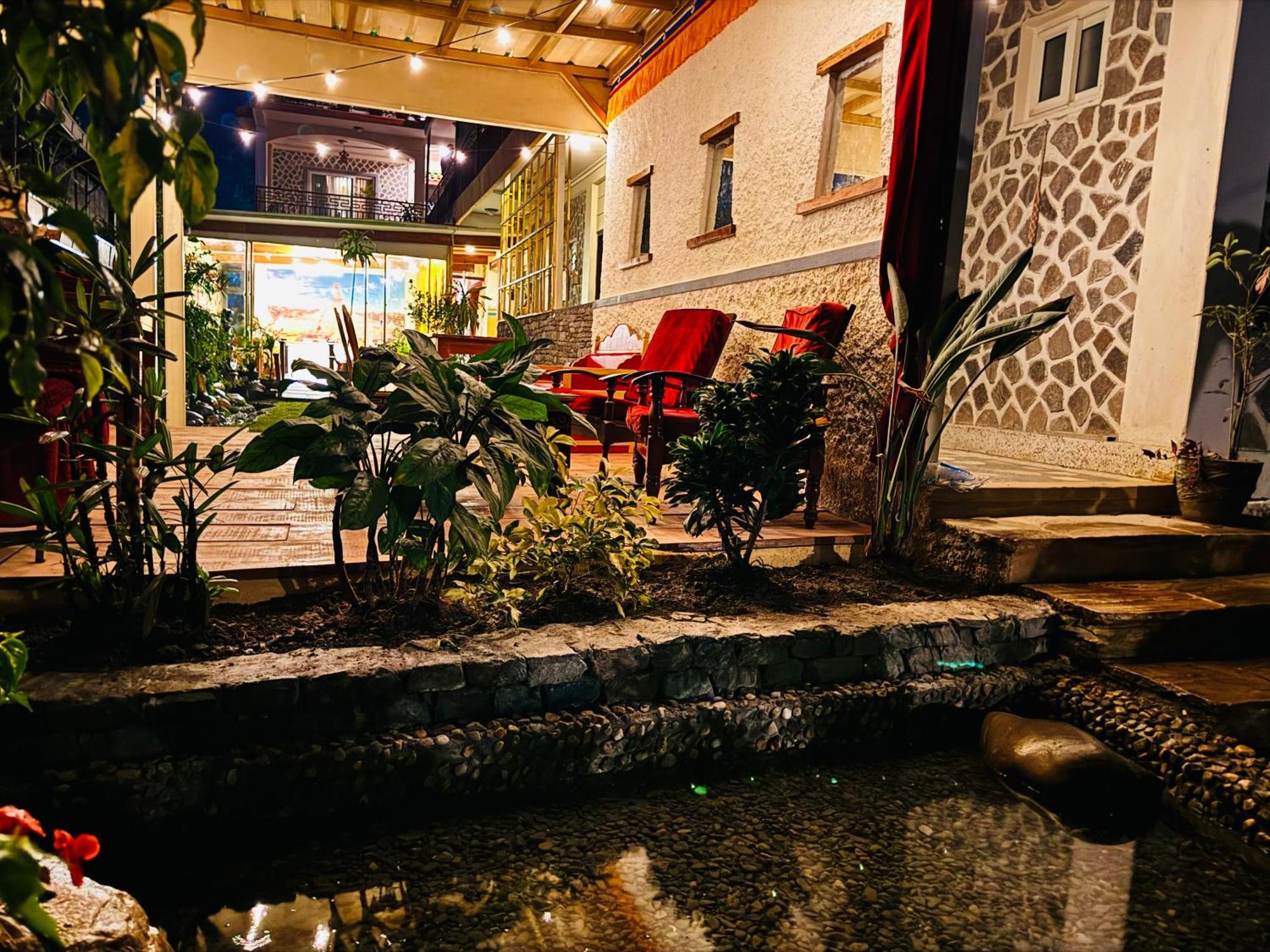 Three Jewels Boutique Hotel Pokhara Ngoại thất bức ảnh