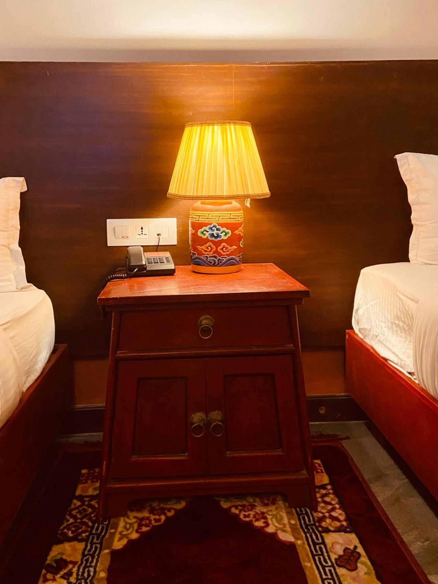 Three Jewels Boutique Hotel Pokhara Ngoại thất bức ảnh