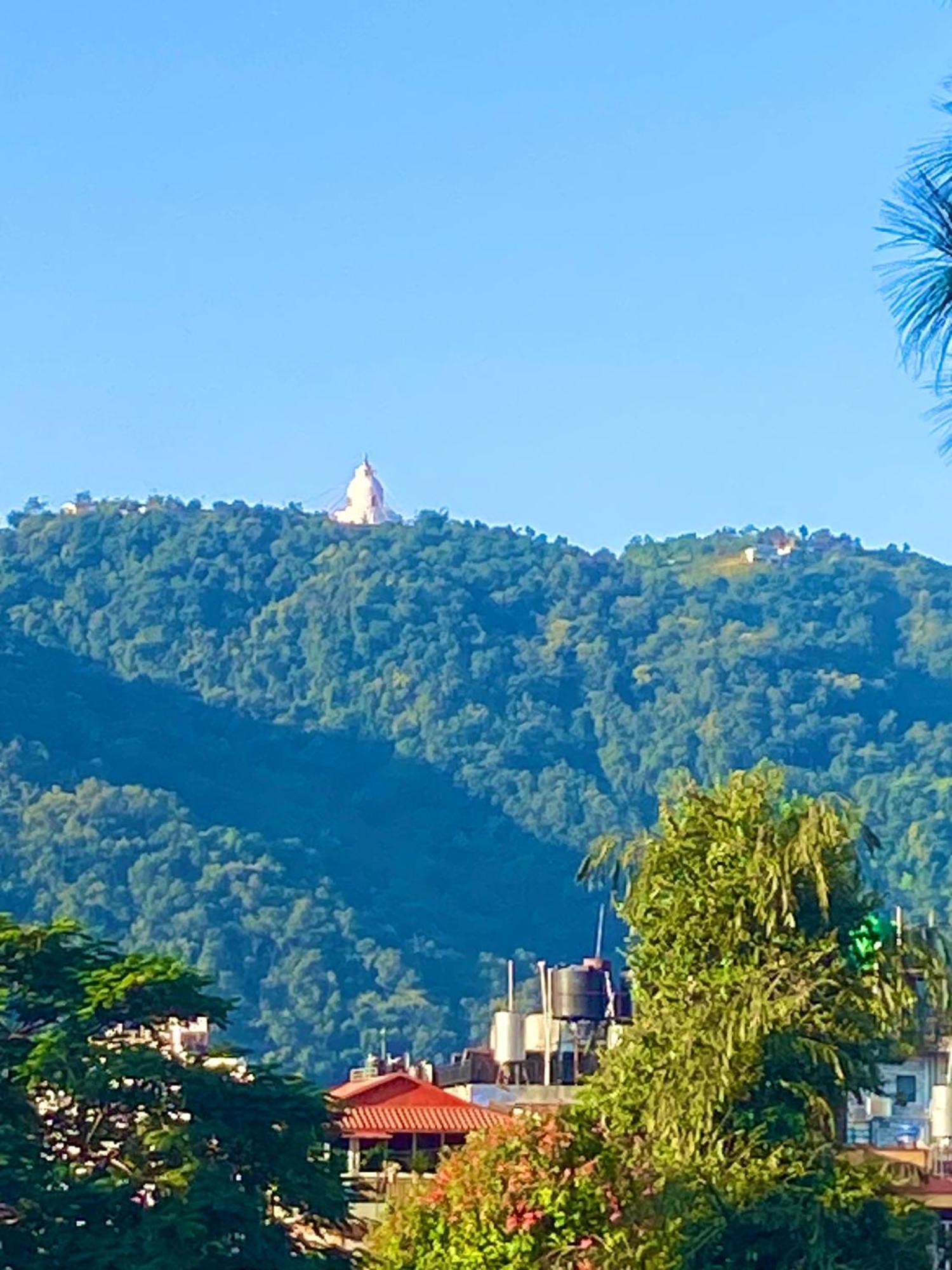 Three Jewels Boutique Hotel Pokhara Ngoại thất bức ảnh